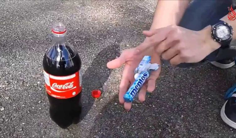 شاهد ماذا حدث لزجاجة كوكاكولا بعد